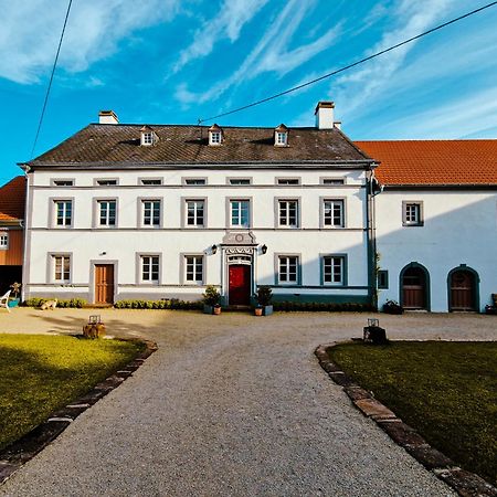 B&B Gutshaus De La Fontaine Feilsdorf Luaran gambar